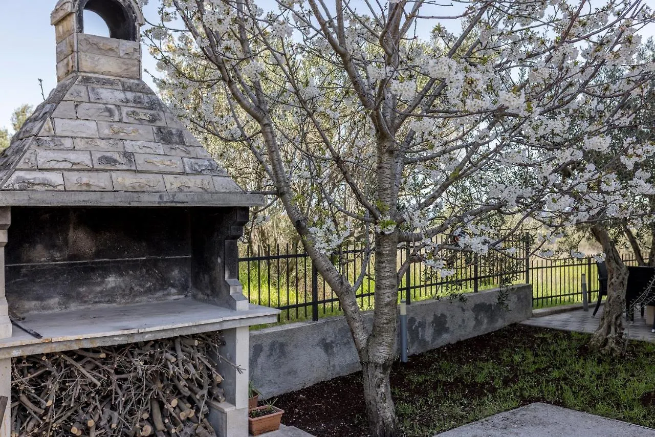 Villa House Matija Kaštel Stari