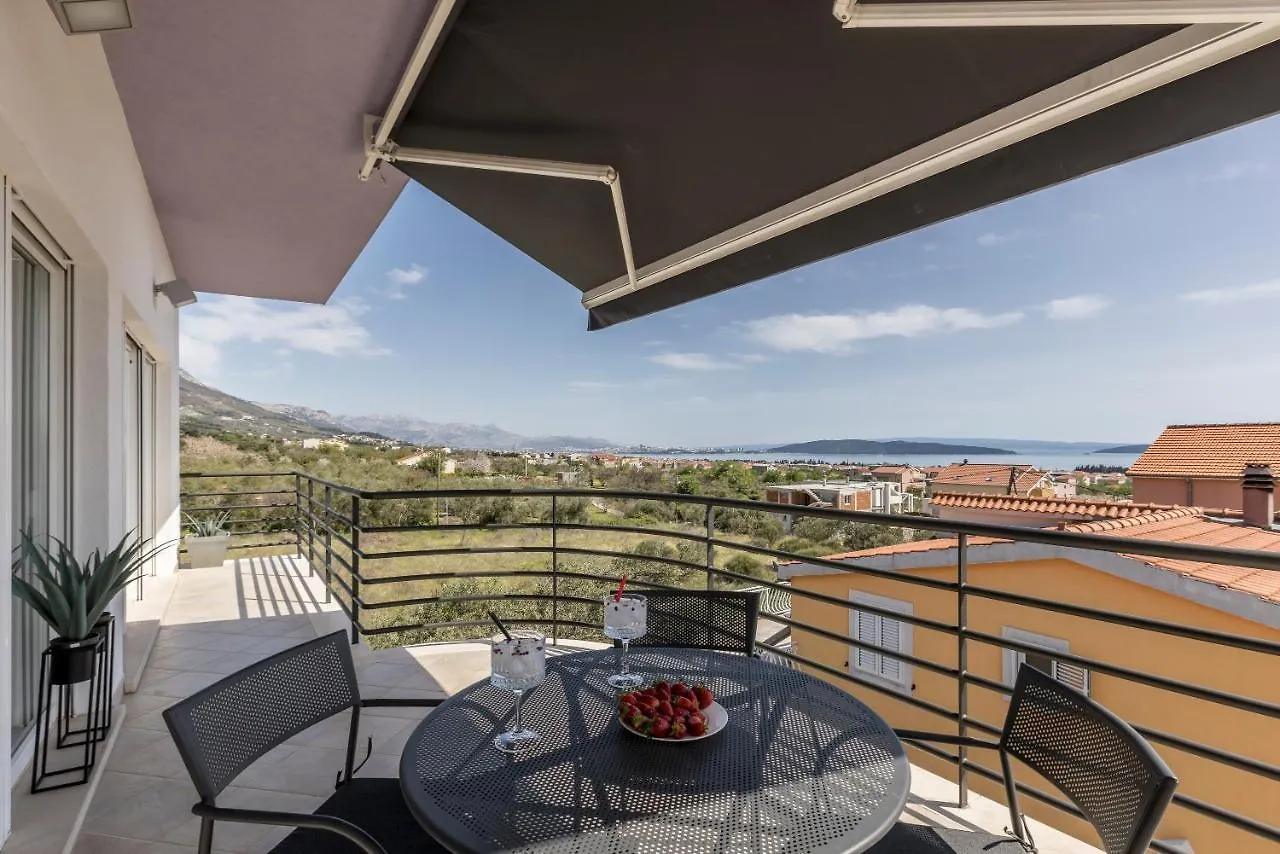 Villa House Matija Kaštel Stari Croacia