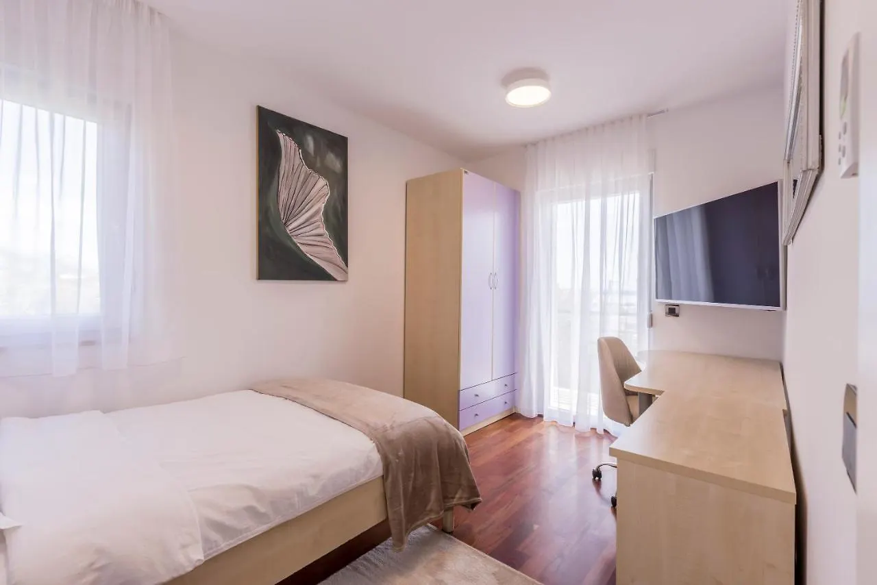 Villa House Matija Kaštel Stari